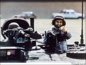 Michael_Dukakis_in_tank Michael_Dukakis_in_tank